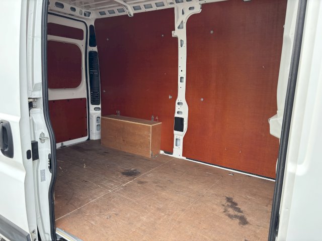 PEUGEOT Peugeot Boxer HDI 110 CV 3T330 L2H2 garantie nationale  12 mois