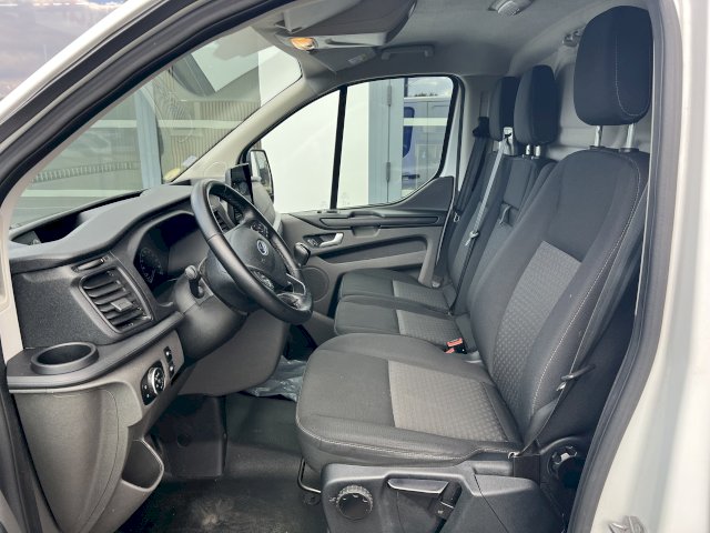 FORD TRANSIT CUSTOM 2.0 ECOBLUE 130CV TREND BUSINESS L1H1+ATTELAGE