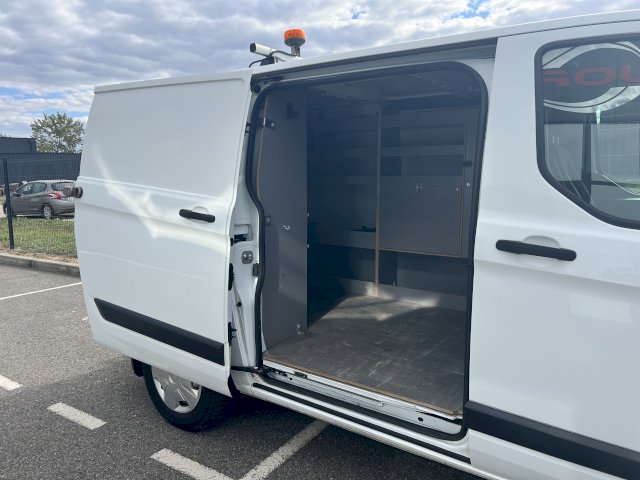 FORD TRANSIT CUSTOM 2.0 ECOBLUE 130CV TREND BUSINESS L1H1+ATTELAGE