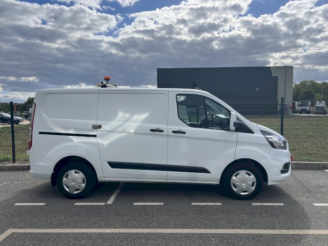 FORD TRANSIT CUSTOM 2.0 ECOBLUE 130CV TREND BUSINESS L1H1+ATTELAGE