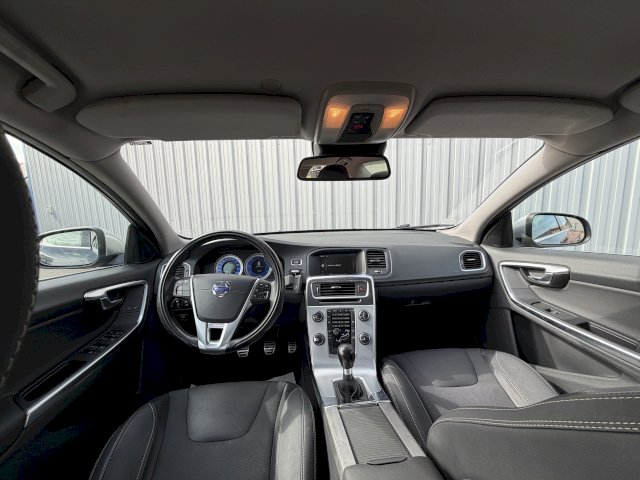 Volvo Volvo S60 II D3 163ch R-Design Start&Stop