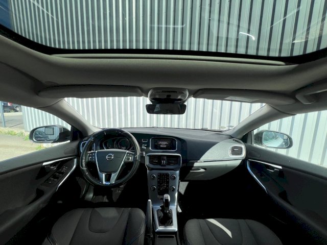 Volvo Volvo V40 Cross Country  D2 120ch Översta Edition