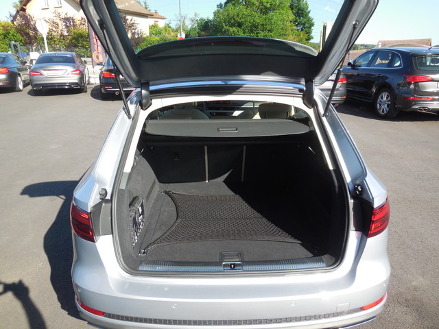 Audi Audi A4 Avant N1 2.0 TDI 122CH STRONIC 7 BUSINESS LINE