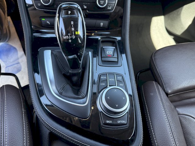 BMW BMW Serie 2 Activetourer I (F45) 220dA 190ch Business Design