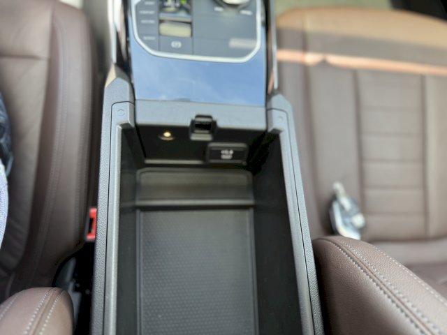 BMW BMW Série 3 VI (F30) 320dA 190ch Lounge Euro6c