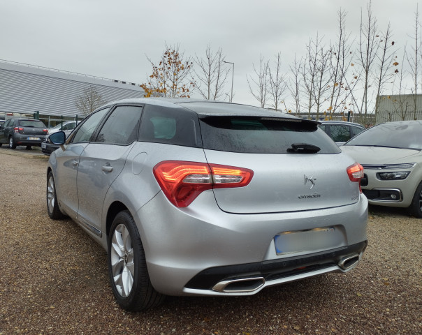 Citroën Citroën DS5  1.6 e-HDi110 Airdream So Chic BMP6