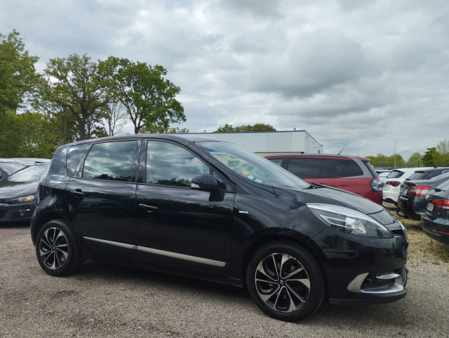 Renault Renault Scenic III 1.5 dCi 110ch energy Bose 2015