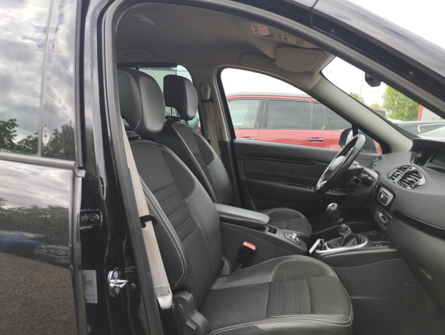 Renault Renault Scenic III 1.5 dCi 110ch energy Bose 2015