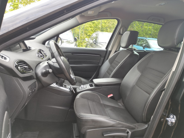 Renault Renault Scenic III 1.5 dCi 110ch energy Bose 2015