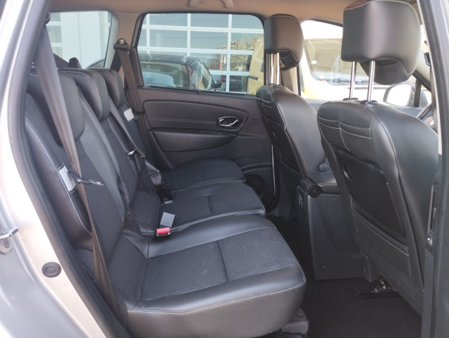 Renault Renault Grand Scenic III (R95) 1.6 dCi 130ch energy Bose eco² 7 places 2015