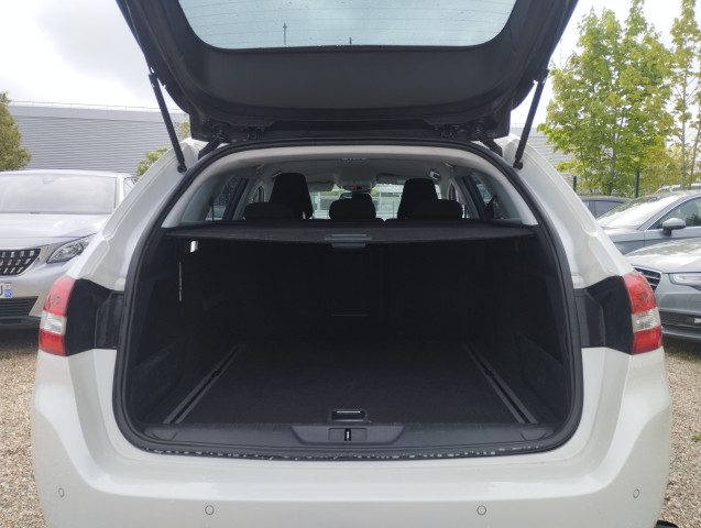 Peugeot Peugeot 308 II 1.6 BlueHDi 120ch Allure S&S EAT6 5p