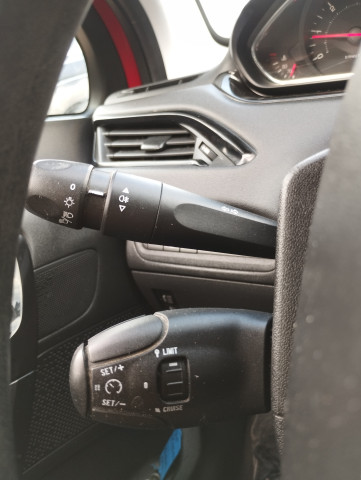 Peugeot Peugeot 208 1.4 HDI BVM5 ACTIVE