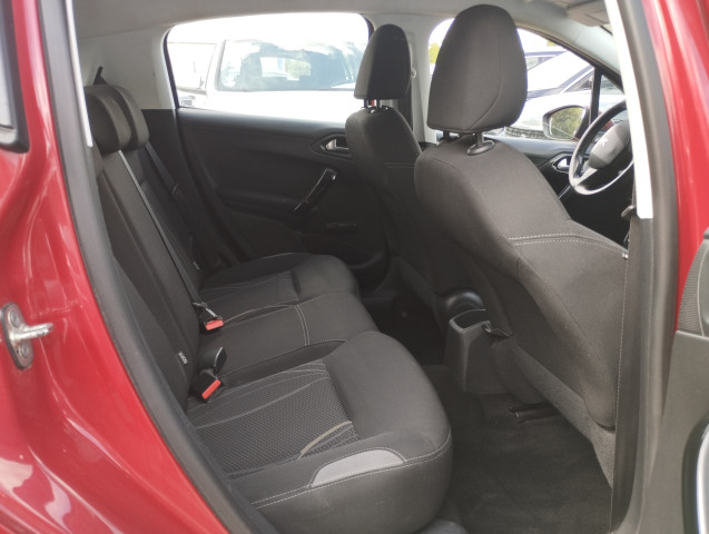 Peugeot Peugeot 208 1.4 HDI BVM5 ACTIVE