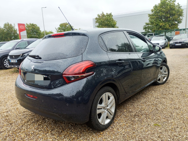 Peugeot Peugeot 208 1.2 PURETECH 82 STYLE