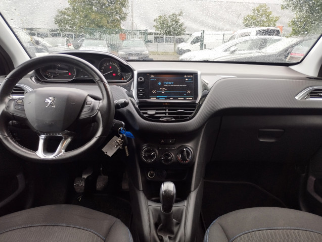 Peugeot Peugeot 208 1.2 PURETECH 82 STYLE