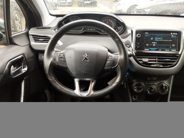 Peugeot Peugeot 208 1.2 PURETECH 82 STYLE