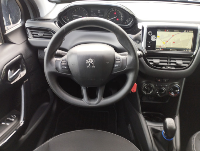 Peugeot Peugeot 208 1.6 HDI 75 CH 5P