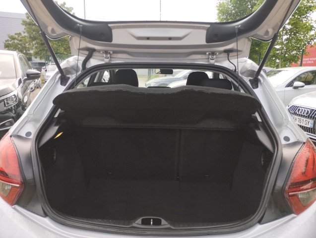 Peugeot Peugeot 208 1.6 HDI 75 CH 5P