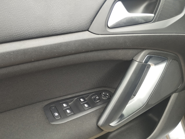 Peugeot Peugeot 308 II 1.6 BlueHDi 100ch Style S&S 5p