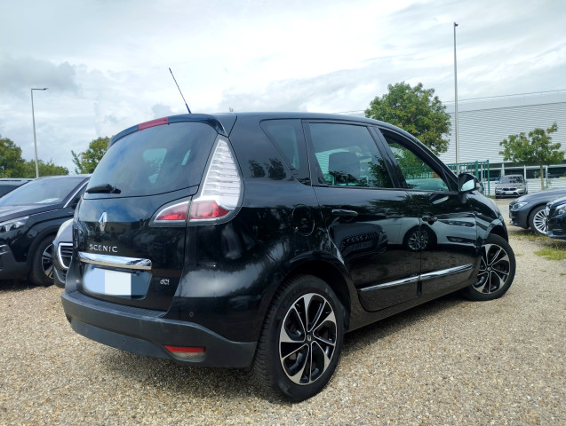 Renault Renault Megane III (D95) 1.5 dCi 110ch FAP Bose EDC Euro6 2015
