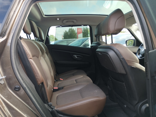 Renault Renault Grand Scenic 1.6 dCi 130 CH ENERGY BUSINESS 7 PLACES