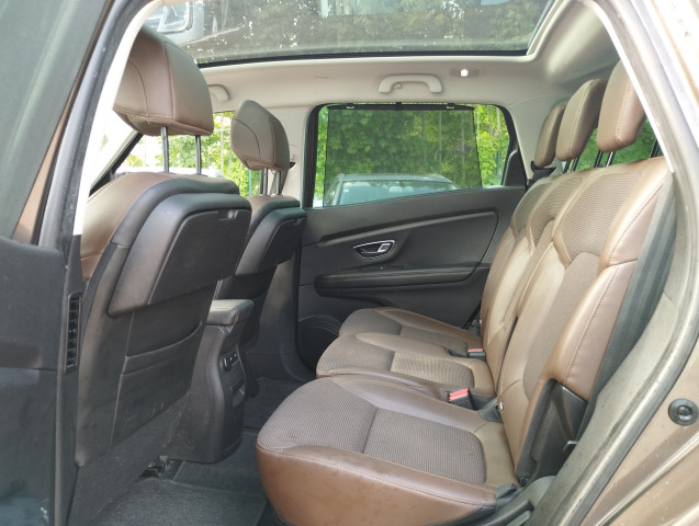 Renault Renault Grand Scenic 1.6 dCi 130 CH ENERGY BUSINESS 7 PLACES