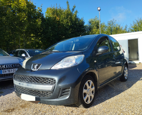 Peugeot Peugeot 107 1.4 HDI BLUE LION TRENDY