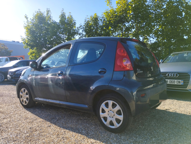 Peugeot Peugeot 107 1.4 HDI BLUE LION TRENDY