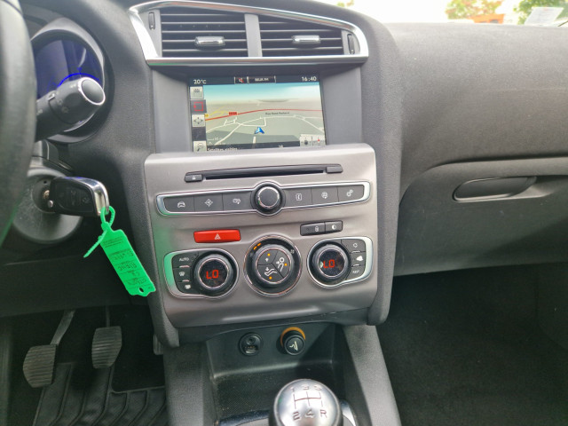 Citroën Citroën C4 II BlueHDi 100ch Millenium