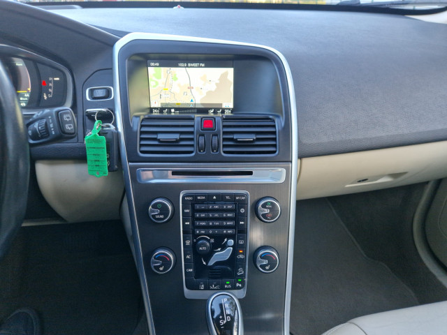 Volvo Volvo XC60  D4 AWD 181ch Momentum Geartronic