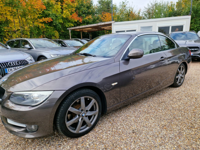 BMW BMW Série 3 V (E93) 320dA 184ch Luxe