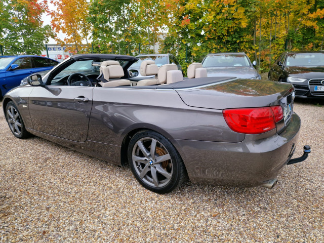 BMW BMW Série 3 V (E93) 320dA 184ch Luxe