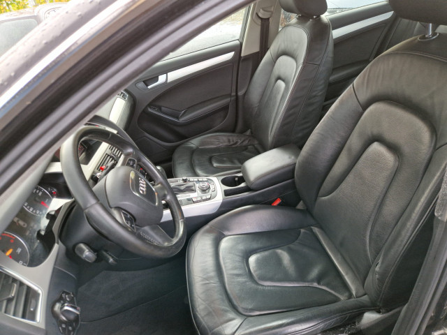 Audi Audi A4 IV (B8) 2.0 TDI 143 DPF Attraction Multitronic