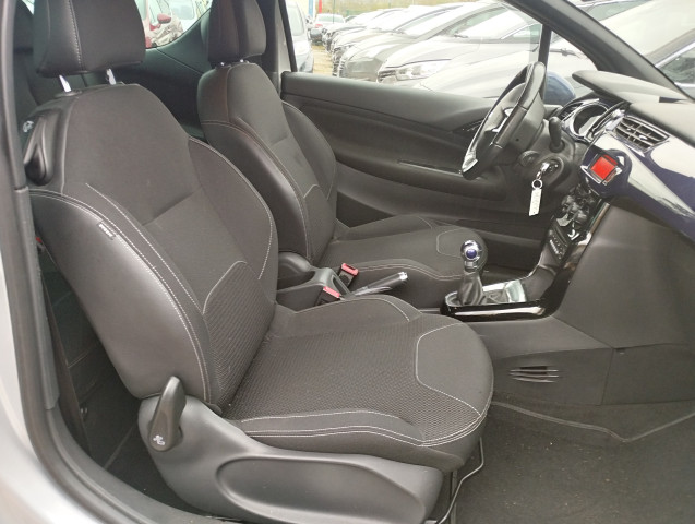 Citroën Citroën DS3 E-HDI90 AIRDREAM RED EDITION