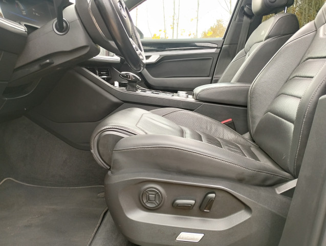 Volkswagen Volkswagen Touareg 3.0 V6 TDI 286 R-LINE 