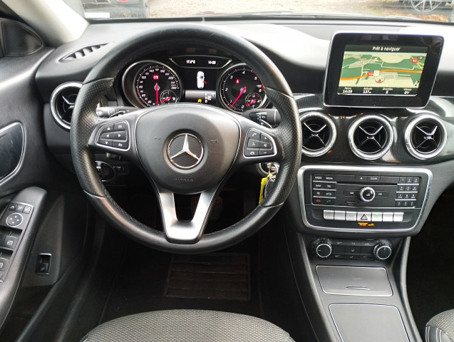 Mercedes-Benz Mercedes-Benz CLA SHOOTING BRAKE 200 D 