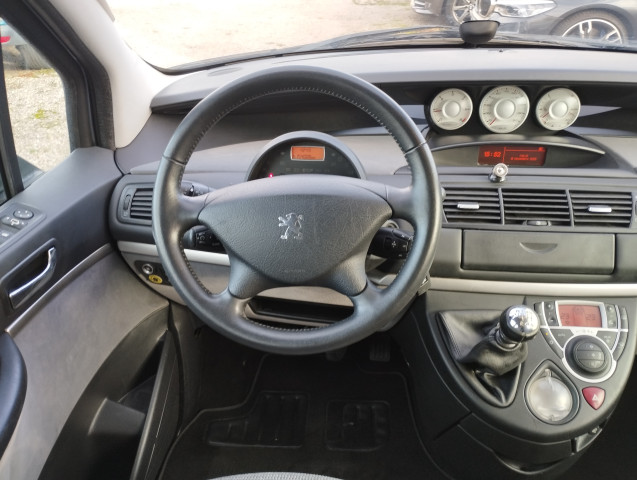 Peugeot Peugeot 807  2.0 HDi136 Premium FAP