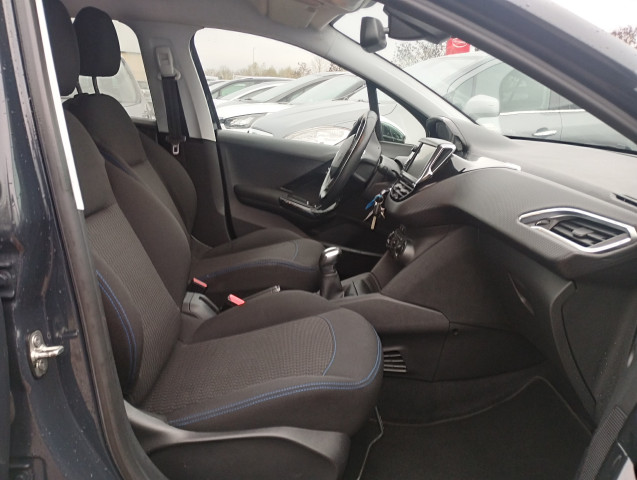 Peugeot Peugeot 208 1.2 PURETECH 82 STYLE