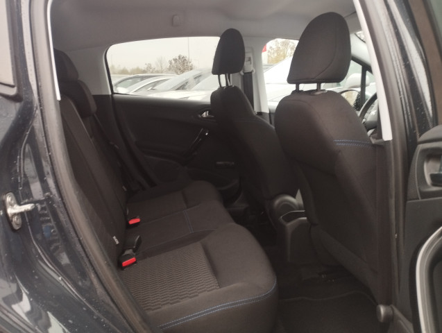 Peugeot Peugeot 208 1.2 PURETECH 82 STYLE