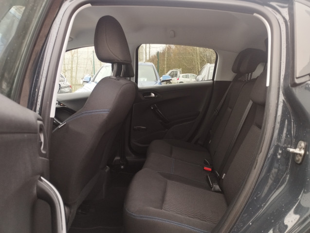 Peugeot Peugeot 208 1.2 PURETECH 82 STYLE