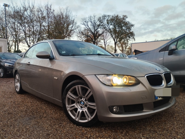 BMW BMW Série 3 V (E93) 320i 170ch Luxe