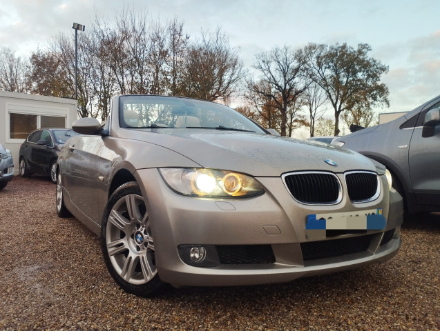 BMW BMW Série 3 V (E93) 320i 170ch Luxe