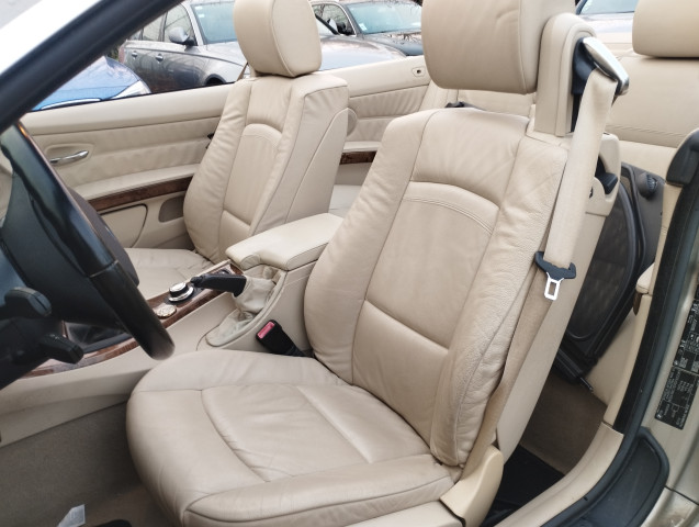 BMW BMW Série 3 V (E93) 320i 170ch Luxe