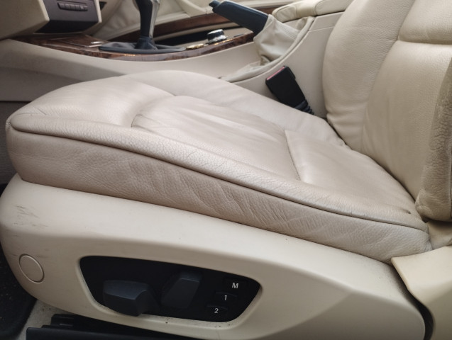 BMW BMW Série 3 V (E93) 320i 170ch Luxe