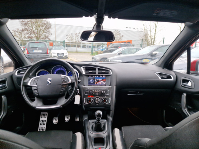 Citroën Citroën DS4 HDI 110 CV FAP SO CHIC