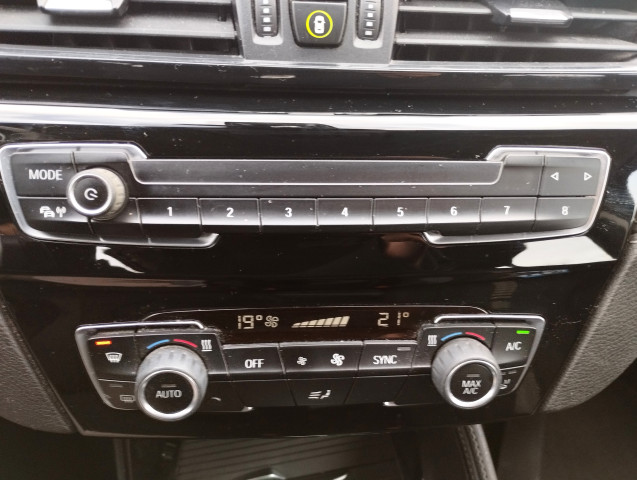 BMW BMW X2  sDrive18dA 150ch Business Design