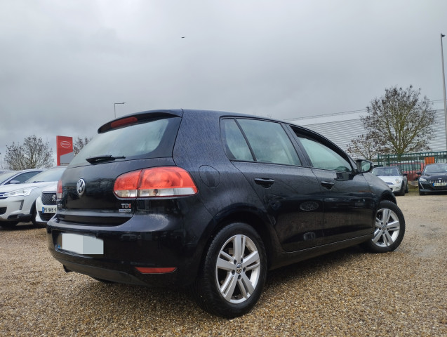 Volkswagen Volkswagen Golf VI 1.6 TDI 105 BLUEMOTION TECHNOLOGY MATCH