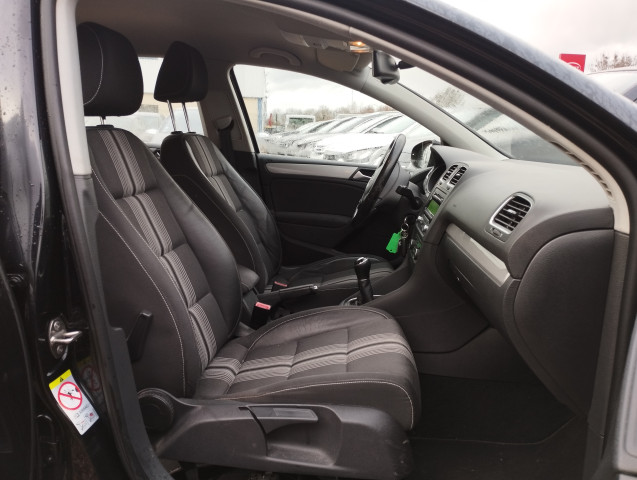 Volkswagen Volkswagen Golf VI 1.6 TDI 105 BLUEMOTION TECHNOLOGY MATCH