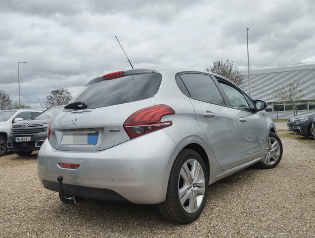 Peugeot Peugeot 208  1.2 PureTech 82ch Style 5p