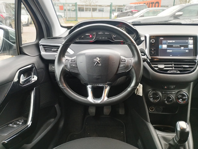 Peugeot Peugeot 208  1.2 PureTech 82ch Style 5p